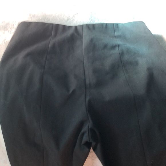Banana Republic NWT sz 4 black narrow leg, ankle zippers, no pockets, pants - Picture 6 of 10